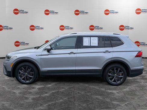 Used 2023 Volkswagen Tiguan SE FWD image 8