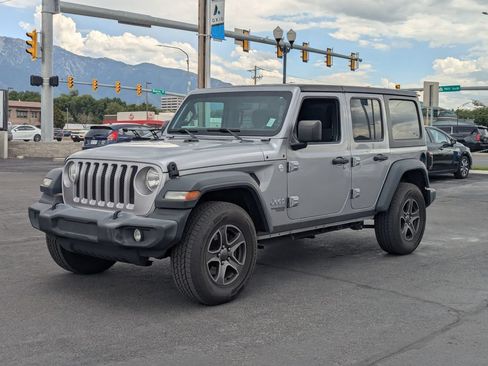 Used 2018 Jeep Wrangler Unlimited Sport S AWD/4WD image 8