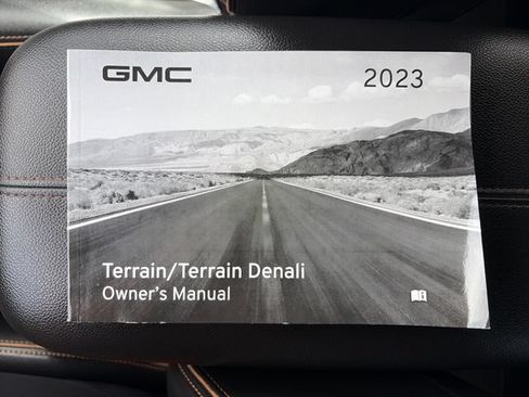 Used 2023 GMC Terrain AT4 AWD/4WD image 55