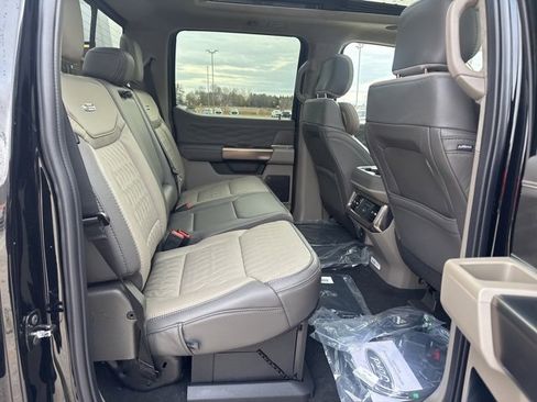 New 2026 Ford F450 Platinum w/ Platinum Plus Package image 20