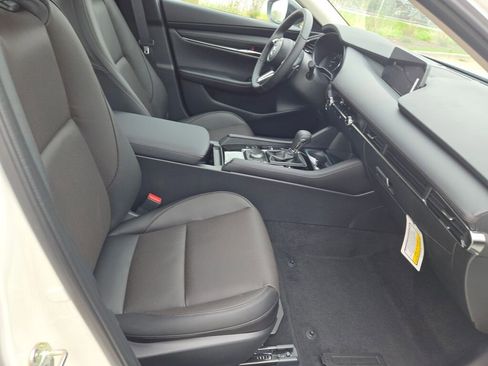 New 2026 MAZDA MAZDA3 2.5 Turbo Sedan w/Premium Plus image 4