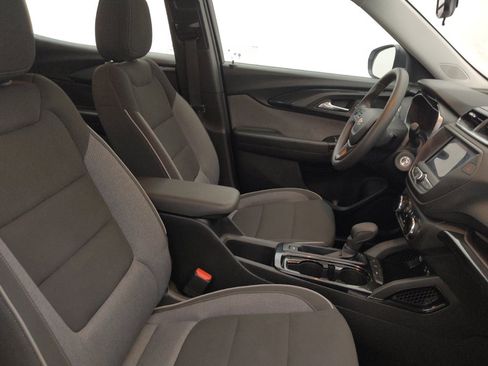 Used 2023 Chevrolet TrailBlazer LS FWD image 21