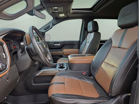 Used 2019 Chevrolet Silverado 1500 High Country AWD/4WD image 14