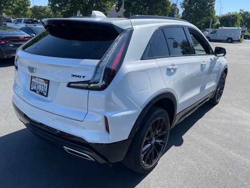 Used 2025 Cadillac XT4 Sport w/ LPO, Onyx Lite Package FWD image 2