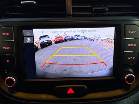 Certified 2022 Kia Soul LX image 15