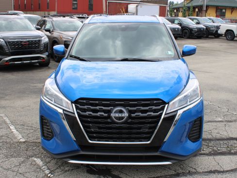 Used 2023 Nissan Kicks SV FWD image 9