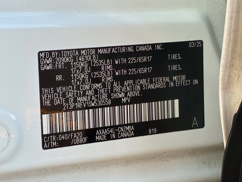 Used 2025 Toyota RAV4 XLE AWD/4WD image 33