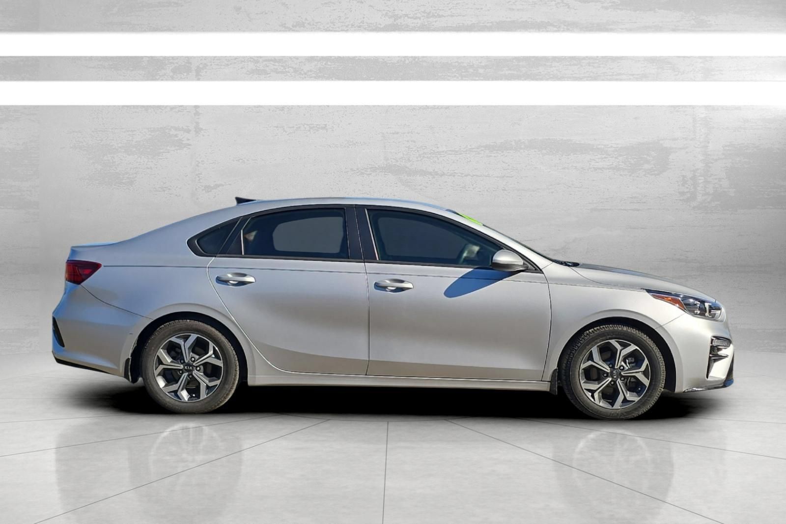 Used 2019 Kia Forte LXS FWD image 3
