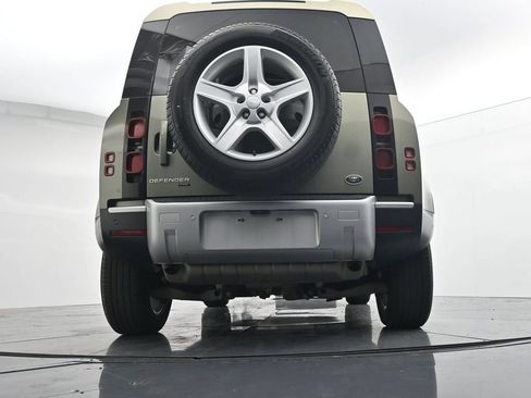 Used 2021 Land Rover Defender 110 SE AWD/4WD image 21
