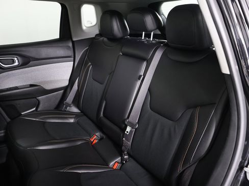 Used 2022 Jeep Compass Latitude image 27