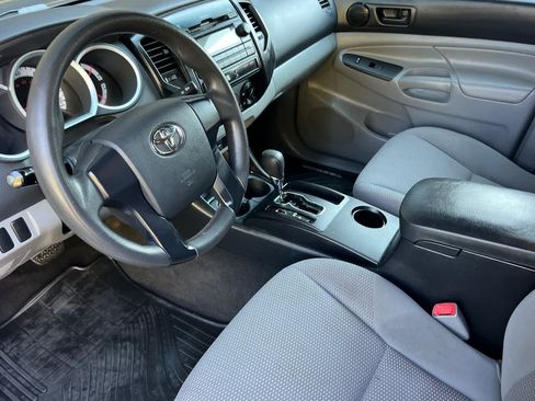 Used 2012 Toyota Tacoma 2WD Access Cab image 11