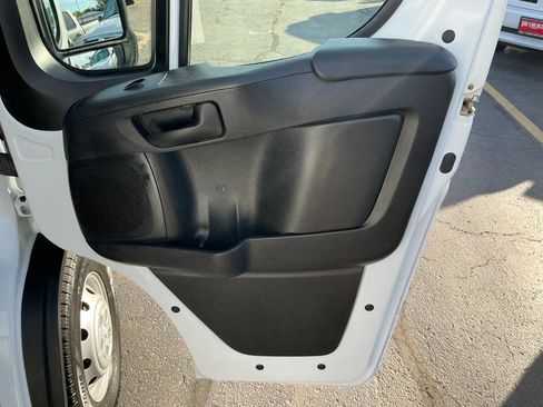 Used 2023 RAM ProMaster 2500 FWD image 22