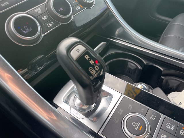 Used 2016 Land Rover Range Rover Sport Supercharged AWD/4WD image 15