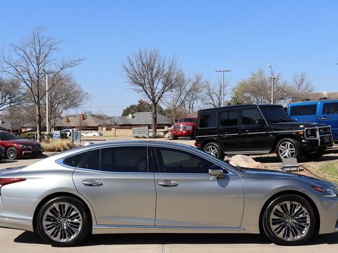 Used 2018 Lexus LS 500 w/ Interior Upgrade Package image 5