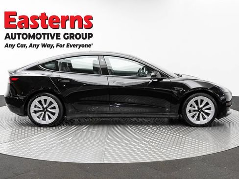 Used 2021 Tesla Model 3 Standard Range Plus RWD image 3