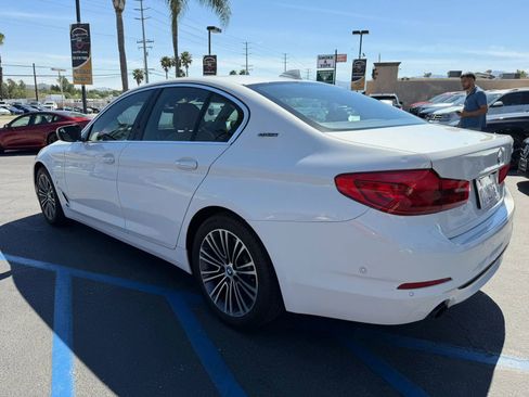 Used 2018 BMW 530e w/ Premium Package RWD image 6