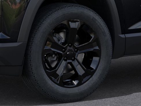 New 2026 Chevrolet Equinox LT FWD image 9
