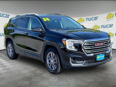 Used 2024 GMC Terrain SLT