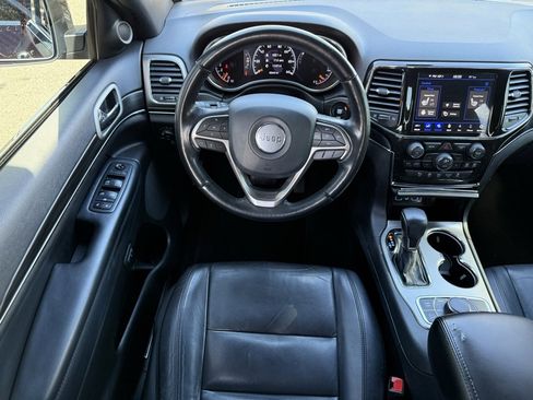 Used 2021 Jeep Grand Cherokee Limited w/ Trailer Tow Group IV image 30