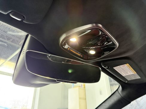 Used 2023 McLaren Artura RWD image 35