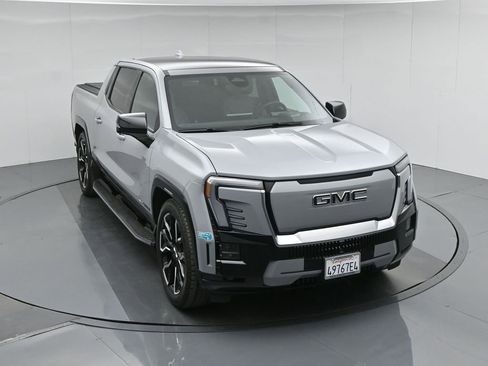 Used 2025 GMC Sierra EV Denali image 44
