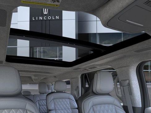 New 2026 Lincoln Navigator L Black Label image 22