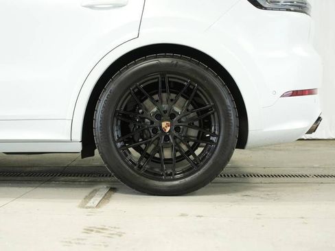 New 2026 Porsche Cayenne GTS image 45