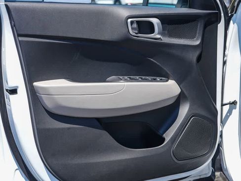 New 2026 Hyundai Venue SEL FWD image 21