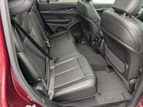 New 2024 Jeep Grand Cherokee Limited 4xe w/ Luxury Tech Group II image 29