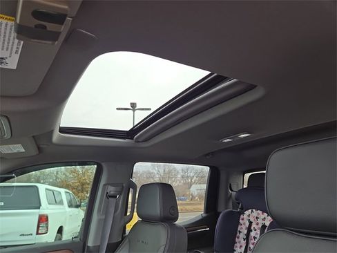 Used 2025 GMC Sierra 1500 Denali w/ Denali Reserve Package image 30
