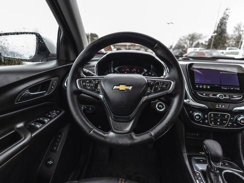 Used 2024 Chevrolet Equinox Premier image 15