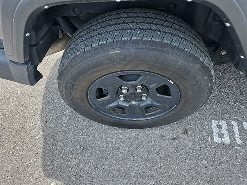 Used 2023 Jeep Wrangler Sport image 11