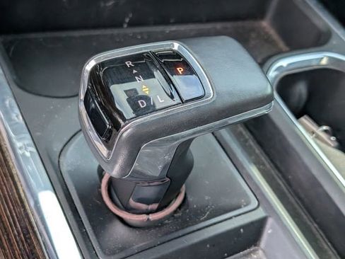 Used 2023 GMC Sierra 1500 Elevation image 21