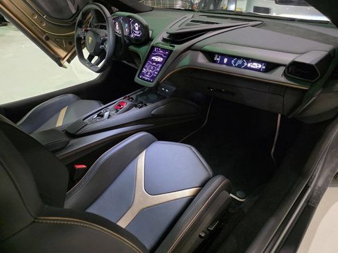 Used 2024 Lamborghini Revuelto AWD/4WD image 83