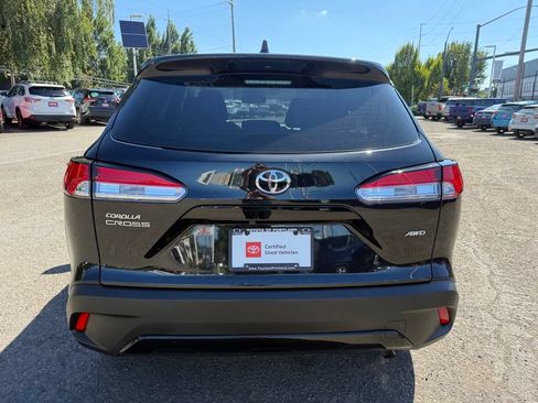Certified 2024 Toyota Corolla Cross L AWD/4WD image 6