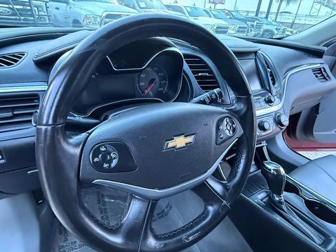 Used 2019 Chevrolet Impala LT FWD image 22