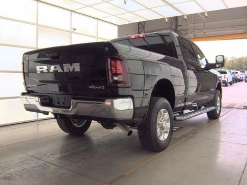 Used 2025 RAM 2500 Big Horn AWD/4WD image 5