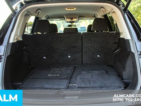 Used 2025 Nissan Rogue SV FWD image 21