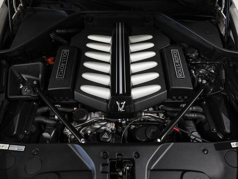 Used 2014 Rolls-Royce Wraith RWD image 11