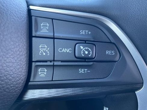 New 2025 Jeep Grand Cherokee L Laredo image 26