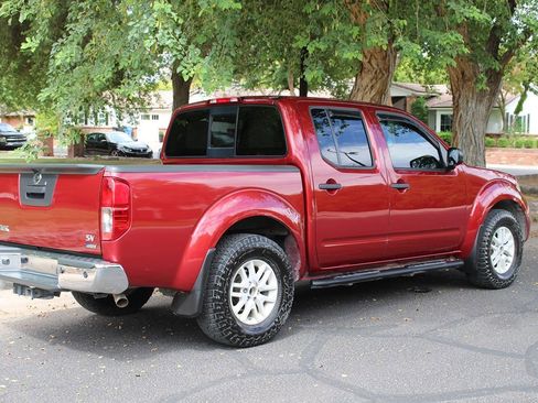 Used 2019 Nissan Frontier SV w/ Value Truck Package image 7
