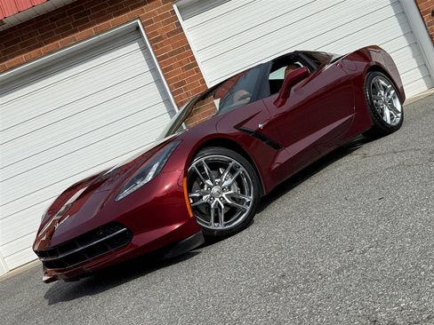 Used 2019 Chevrolet Corvette w/ 2LT Preferred Equipment Group image 3