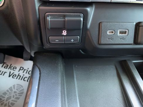 Used 2022 GMC Sierra 2500 Denali w/ Denali Ultimate Package image 31