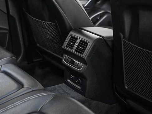 Used 2023 Audi Q5 2.0T Premium Plus w/ Premium Plus Package AWD/4WD image 18