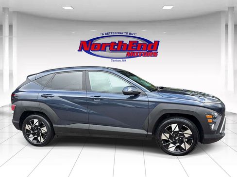 Used 2025 Hyundai Kona SEL FWD image 2
