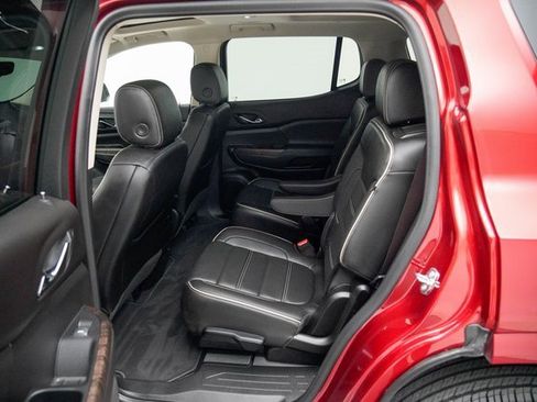Used 2023 GMC Acadia Denali w/ Denali Technology Package image 23