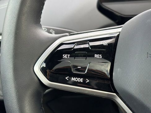 Used 2023 Volkswagen ID.4 Pro S image 23