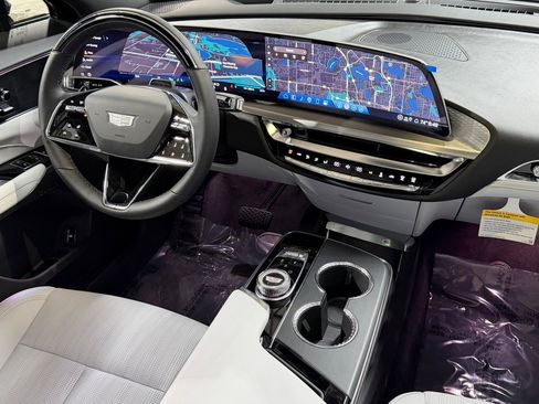 New 2026 Cadillac Lyriq Sport AWD/4WD image 4