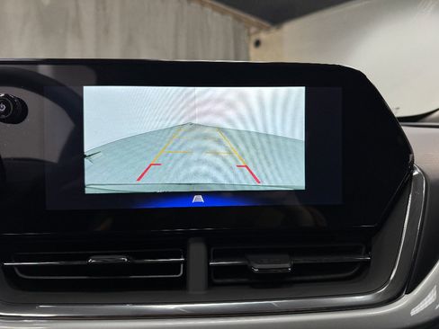 New 2026 Chevrolet Trax LT w/ LPO, Blackout Package image 28