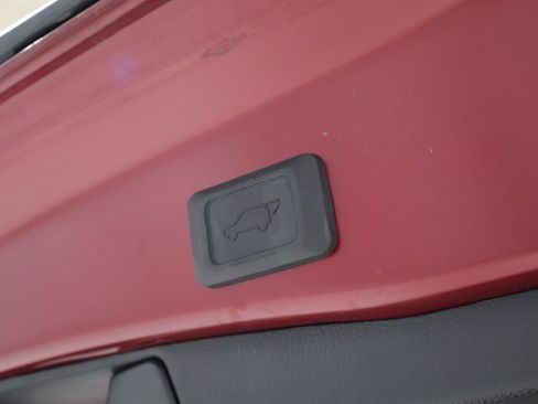 Used 2023 Toyota RAV4 XLE Premium AWD/4WD image 22